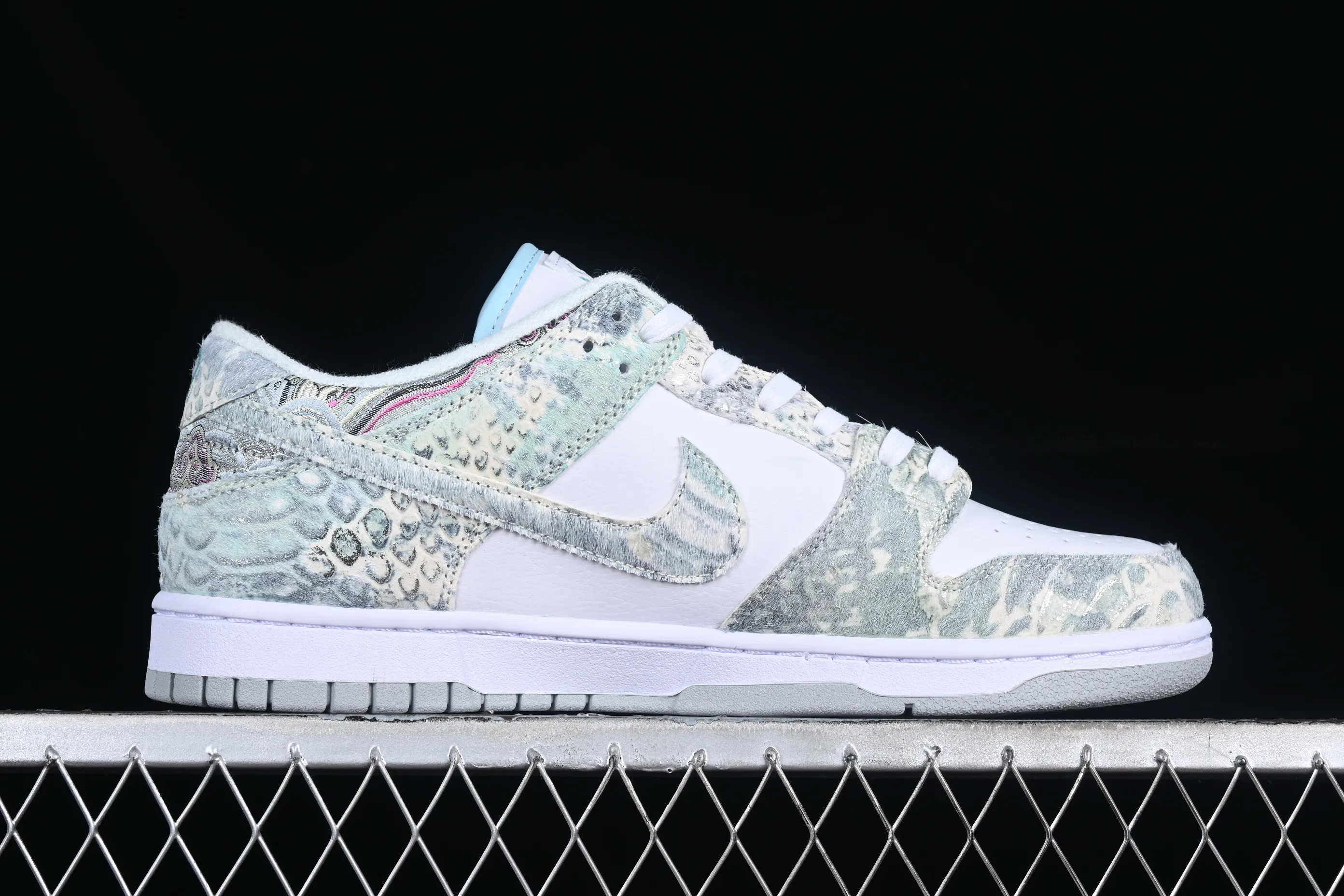 All Categories Nk SB Dunk Series Nk SB Dunk Low Low-top sneakers Nk Dunk Low CNY Year of the Dragon limited New Chinese style customization Steam Puppet-Third Prince Ao Bing SB low-top casual sneakers DV0831-101